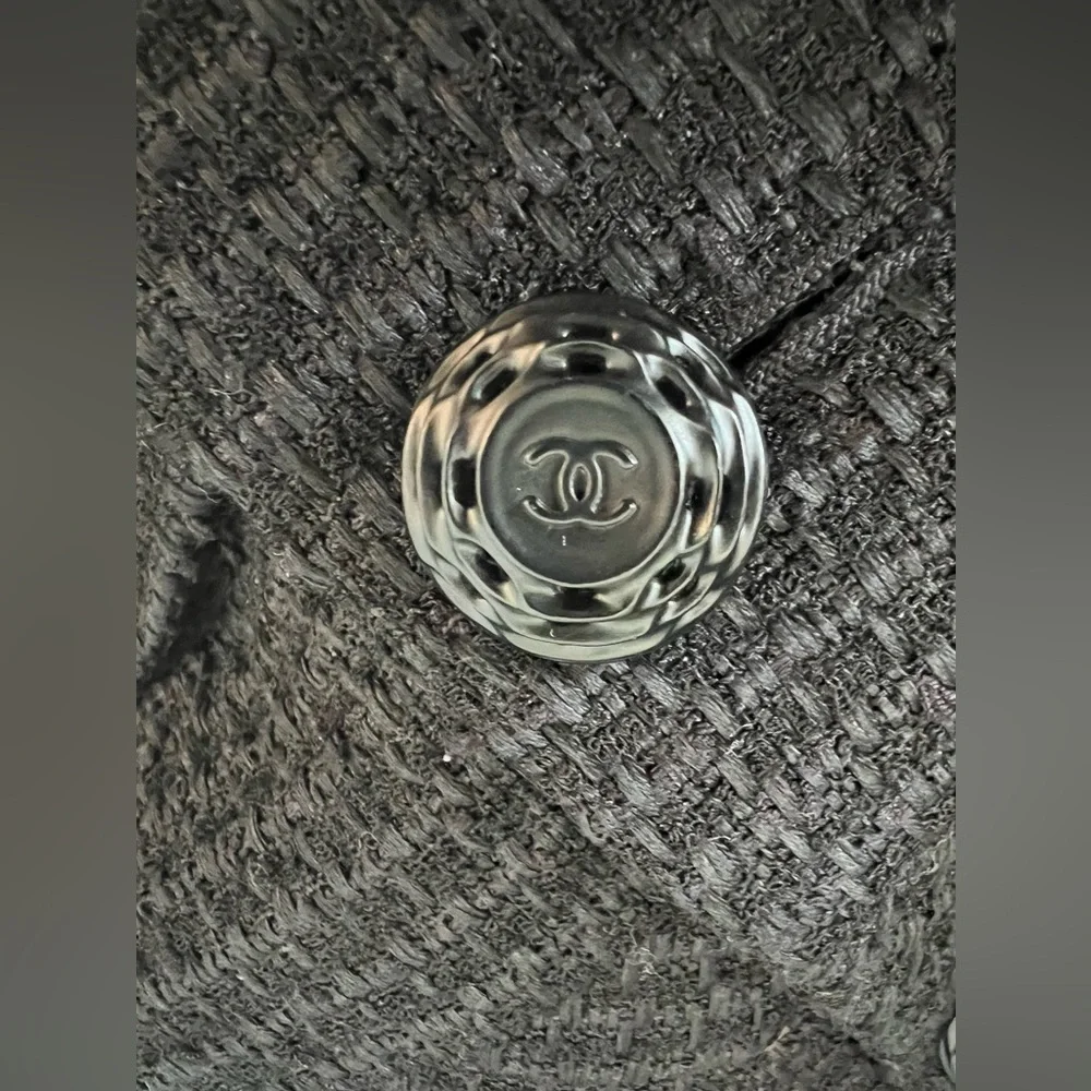 Chanel New CC Camellia Buttons Black Tweed Double Breasted Jacket size 44